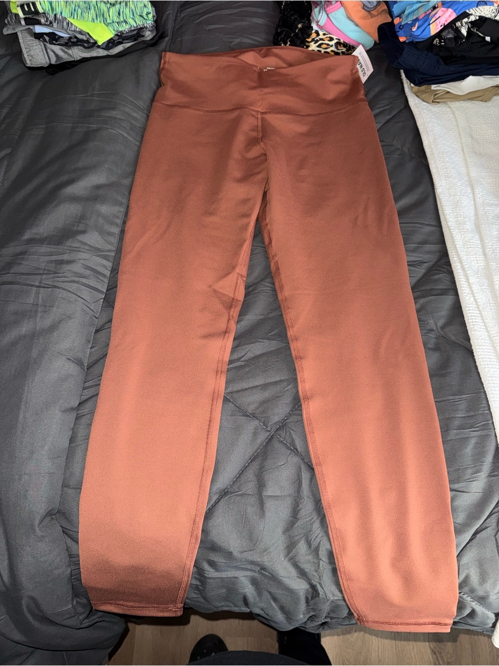 Old Navy Active High-Rise Rust/Brown Leggings - Picture 4 of 4